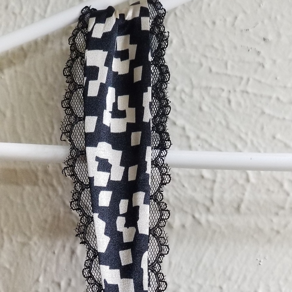 Dress - Picture 5 of 5